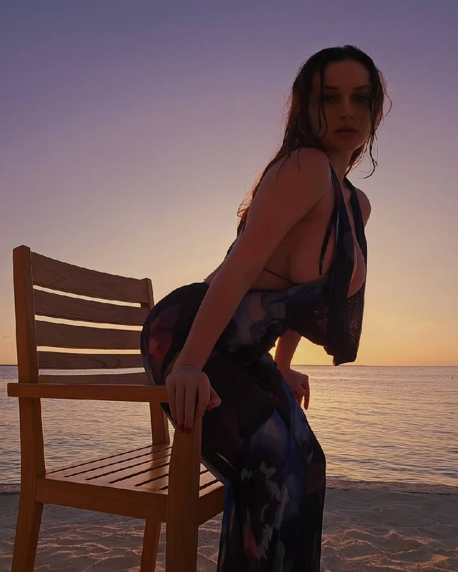 Sexy girl Miranda Faith nude in Guiyang