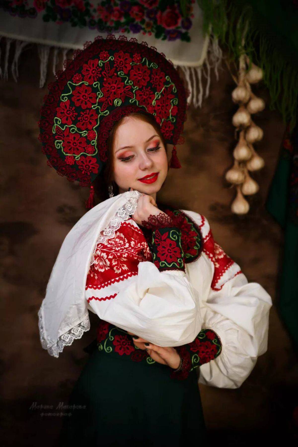 Women in Slavic costumes underwear in Guiyang