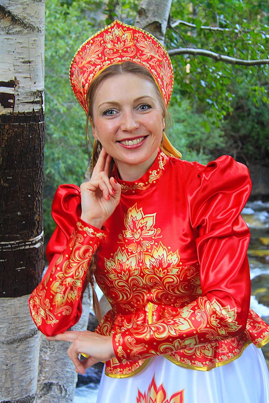 Women in Slavic costumes in Guiyang