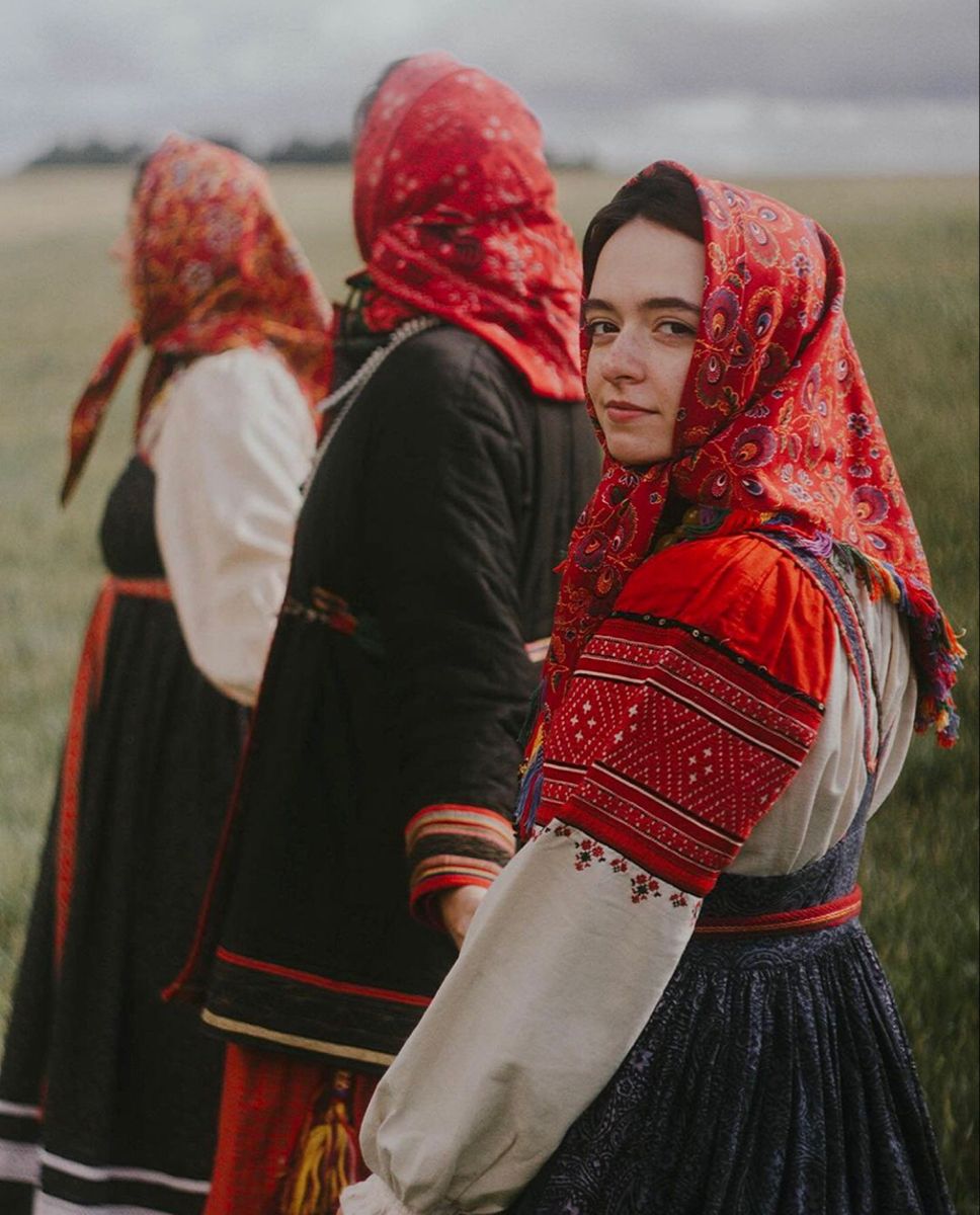 Women in Slavic costumes in Guiyang