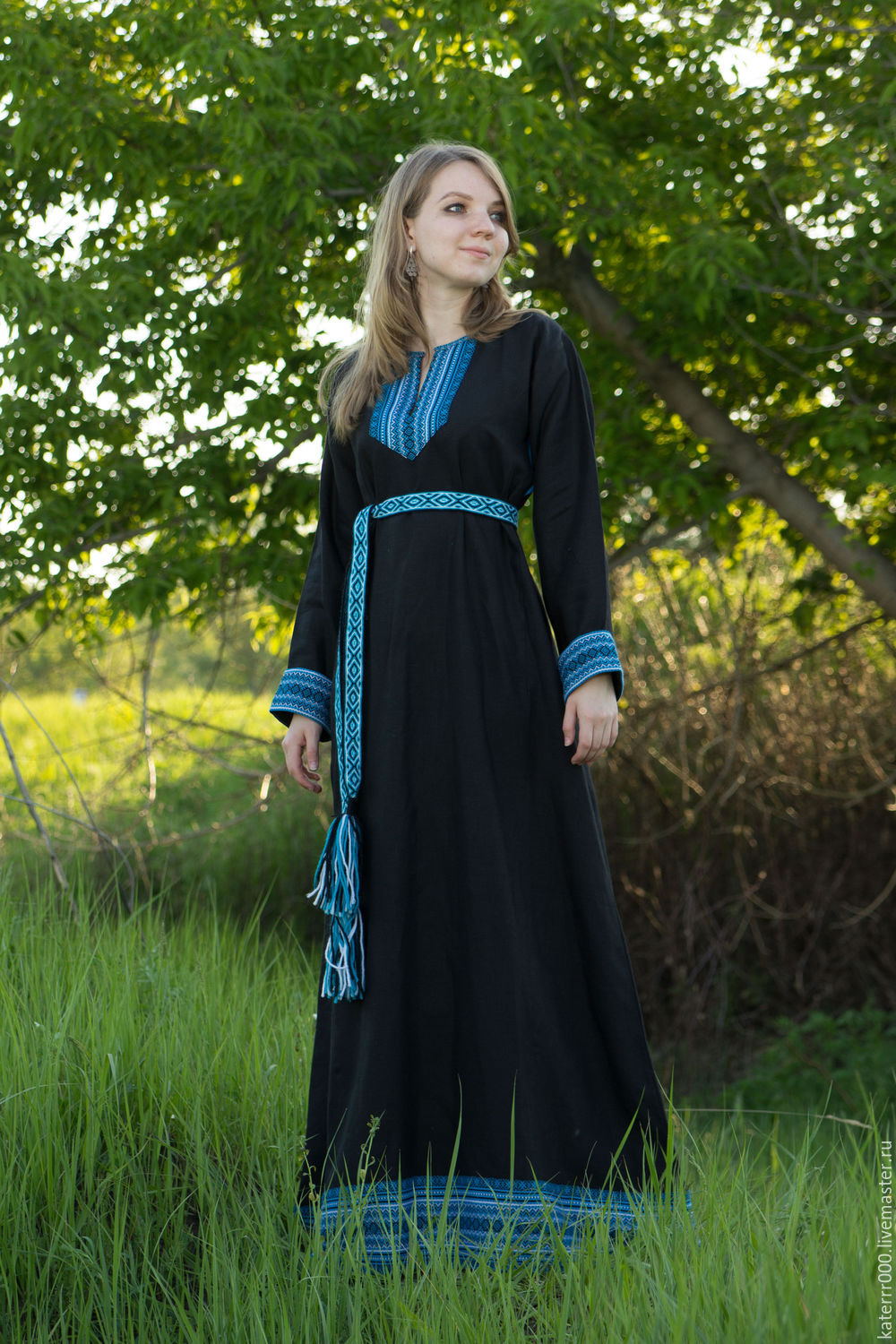 Women in Slavic costumes in Guiyang