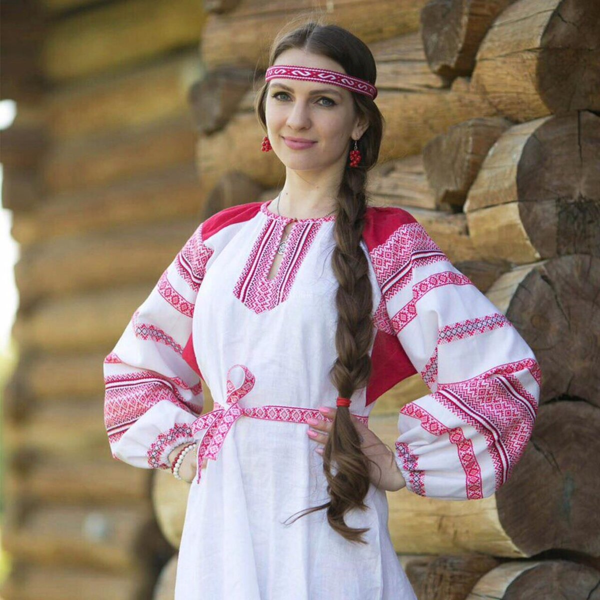 Girls in Slavic costumes in Guiyang
