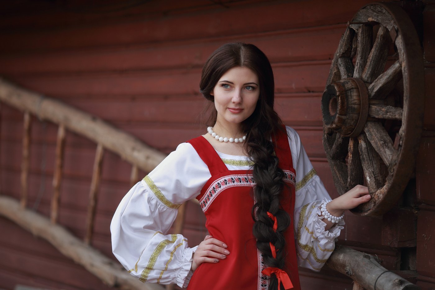 Girls in Slavic costumes in Guiyang